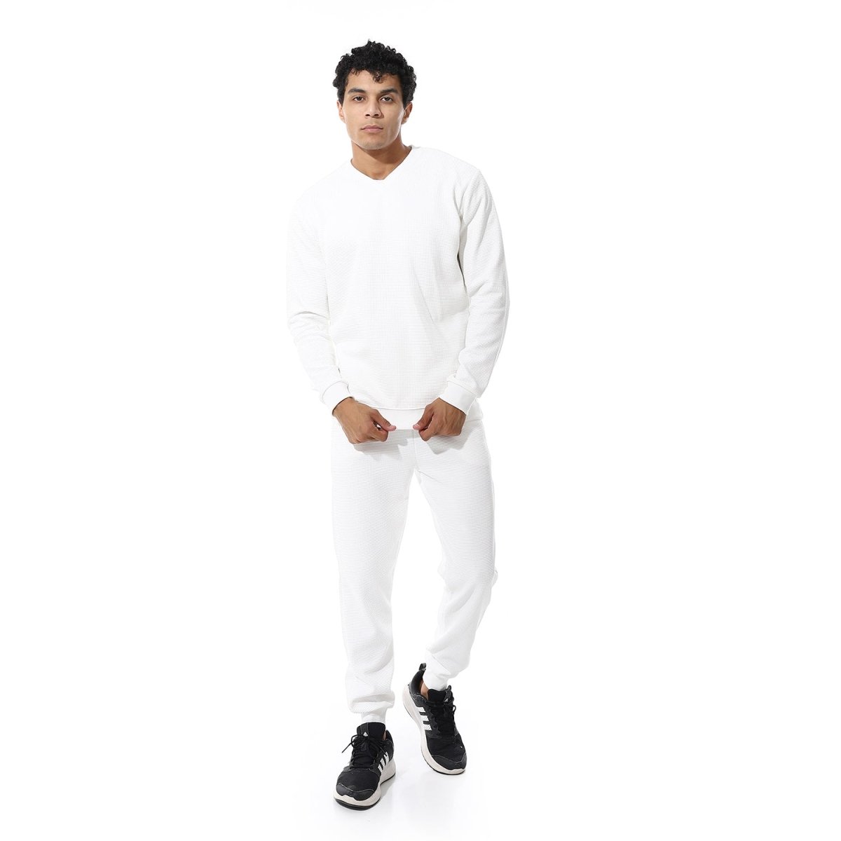 طقم رياضي مريح محبوك