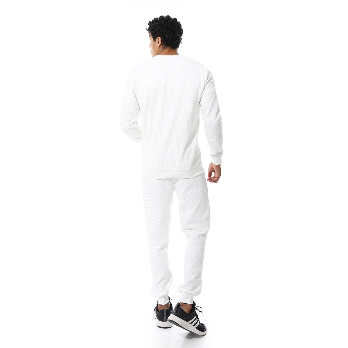 طقم رياضي مريح محبوك