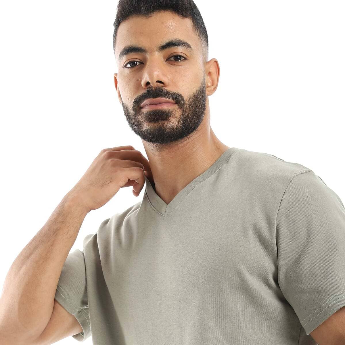 T-Shirt Men's Plain With Sleeves On V