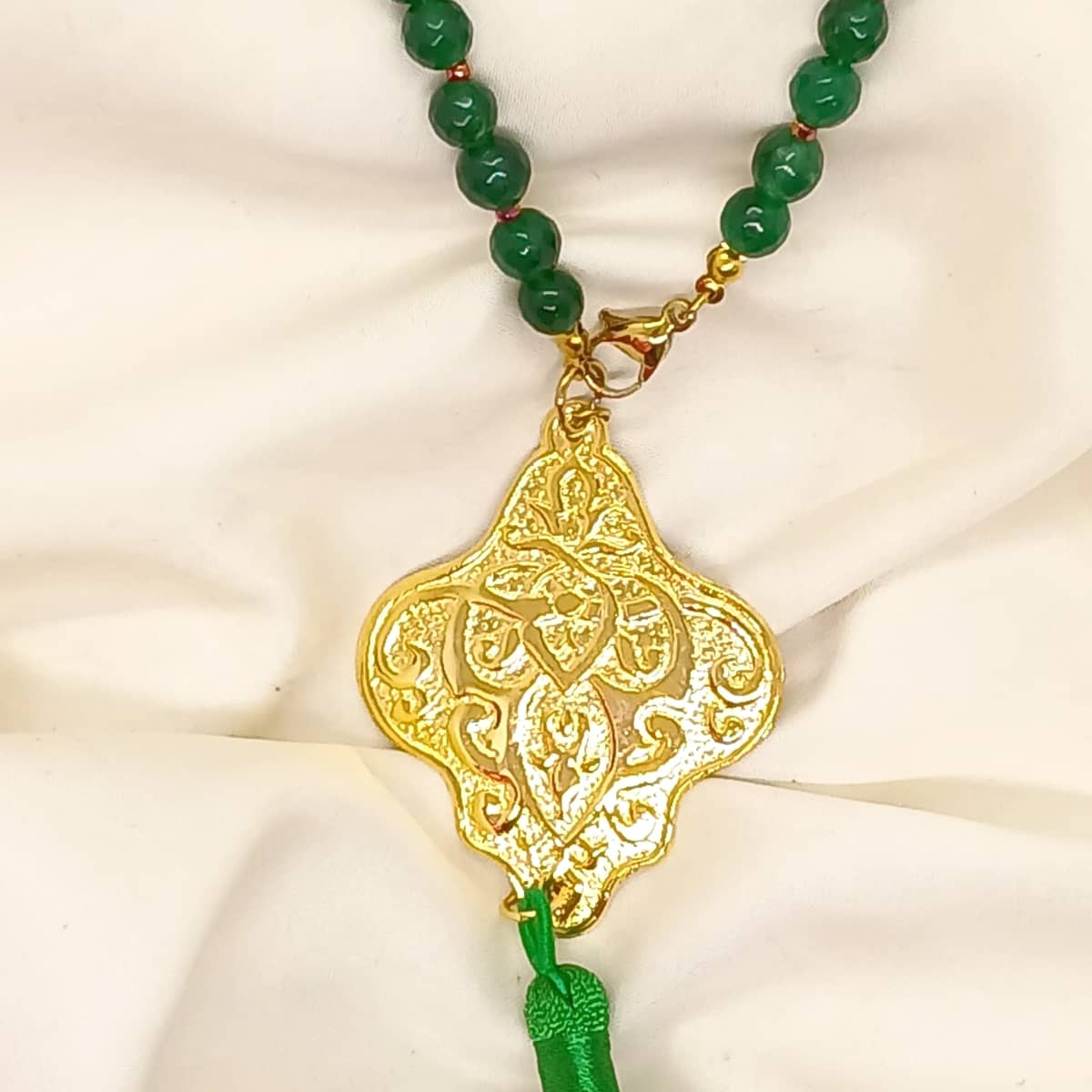 Necklace Agate Green And Hematite With Pendant Gold